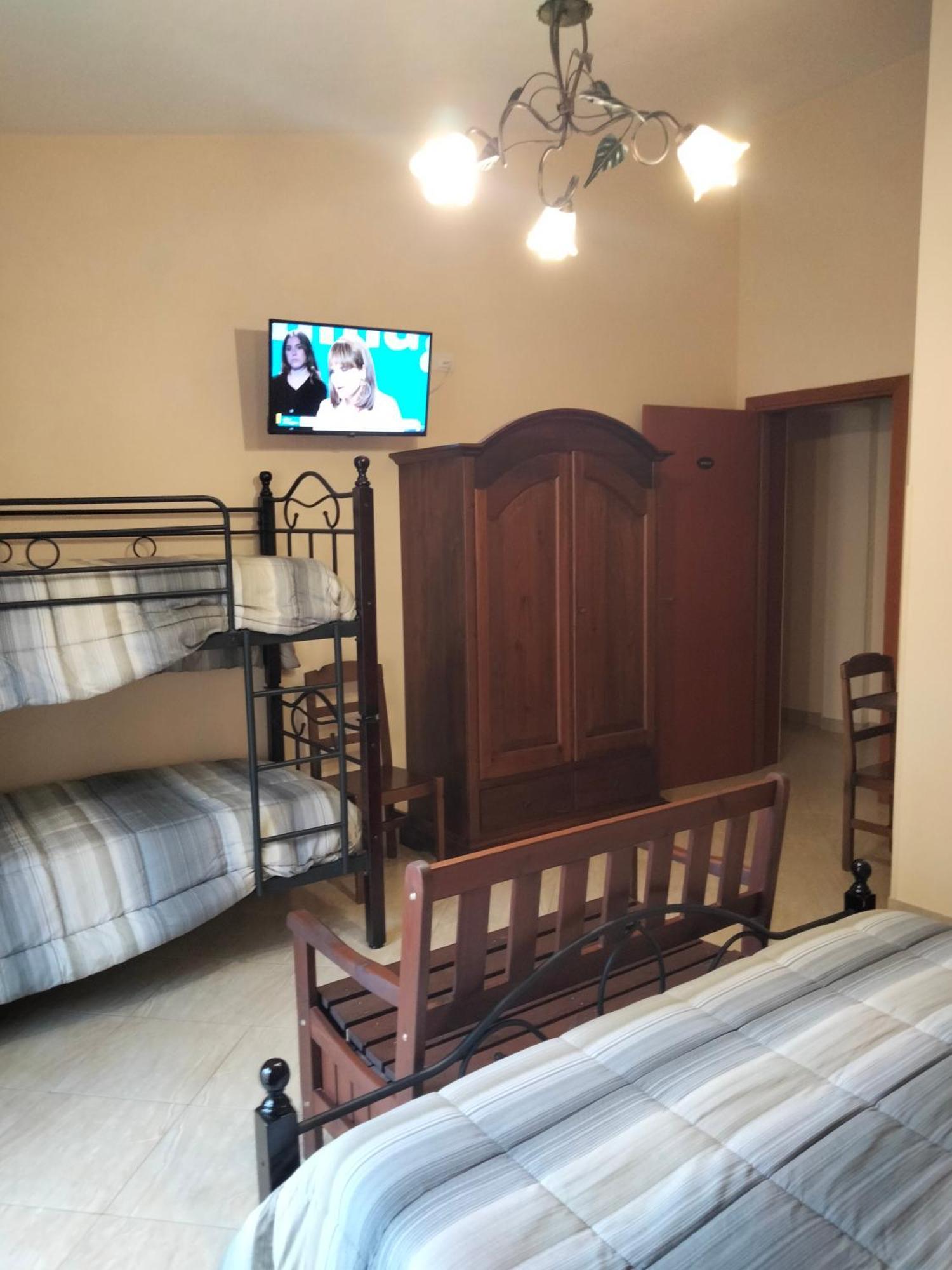 The Best Rooms & Apartments - Parcheggia Gratis Sotto Casa Ed Entra - Mazara del Vallo Bagian luar foto