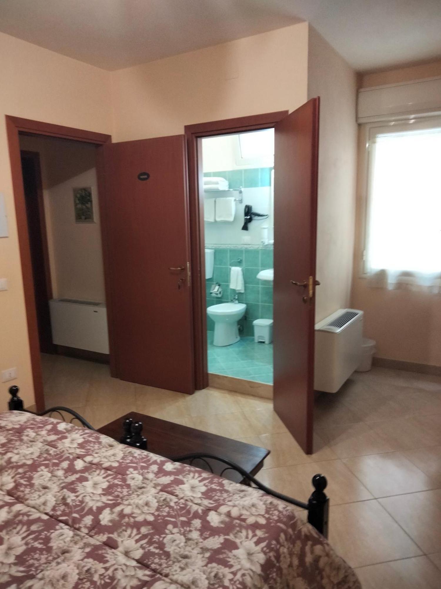 The Best Rooms & Apartments - Parcheggia Gratis Sotto Casa Ed Entra - Mazara del Vallo Bagian luar foto