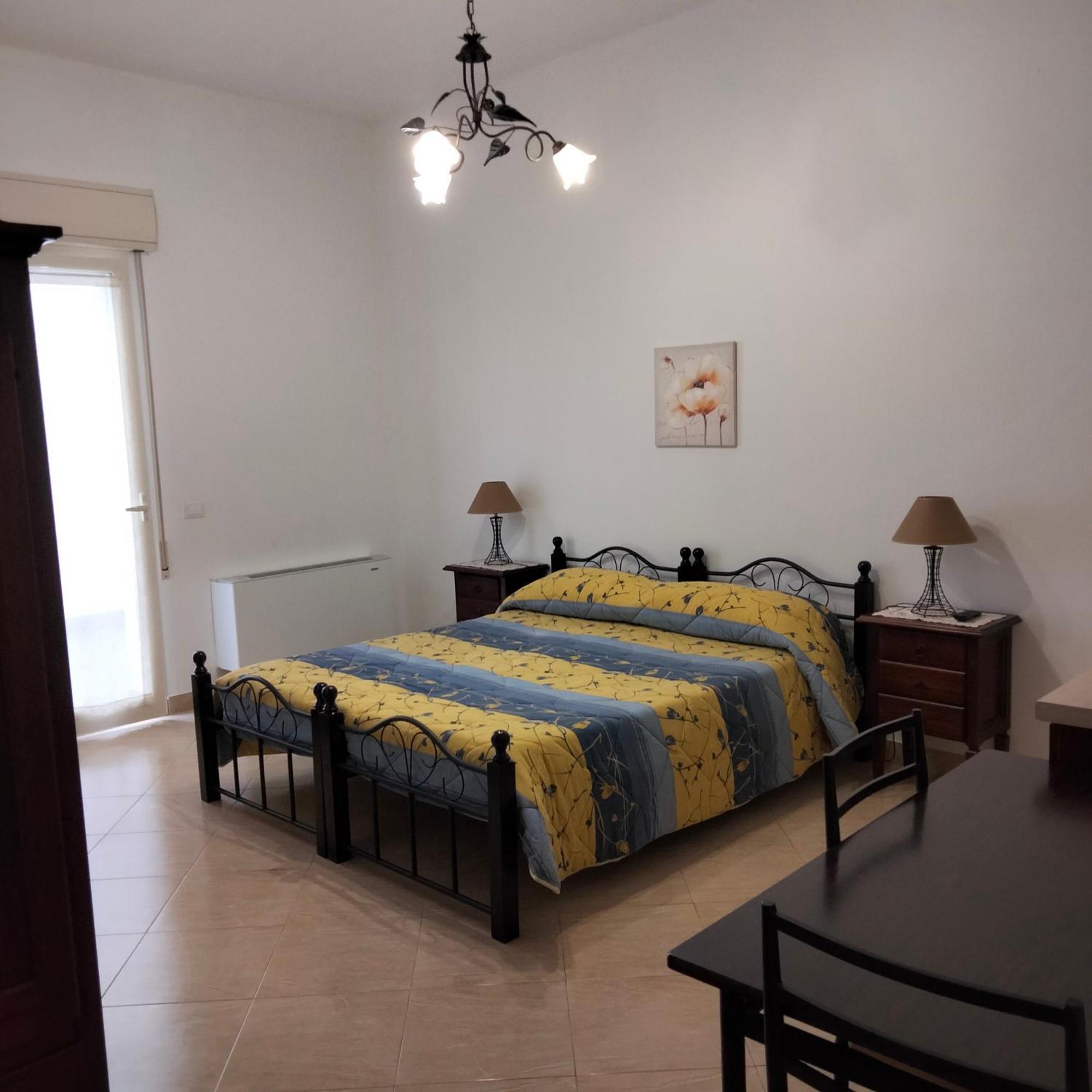 The Best Rooms & Apartments - Parcheggia Gratis Sotto Casa Ed Entra - Mazara del Vallo Ruang foto